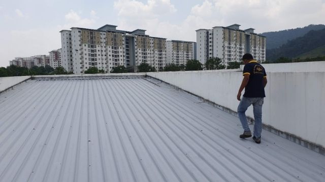 roof works for warehouse